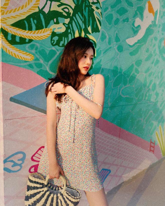 Hotgirl đình đám làm fans sợ khiếp vía khi lộ mặt thật phía sau bức hình đẹp long lanh-4