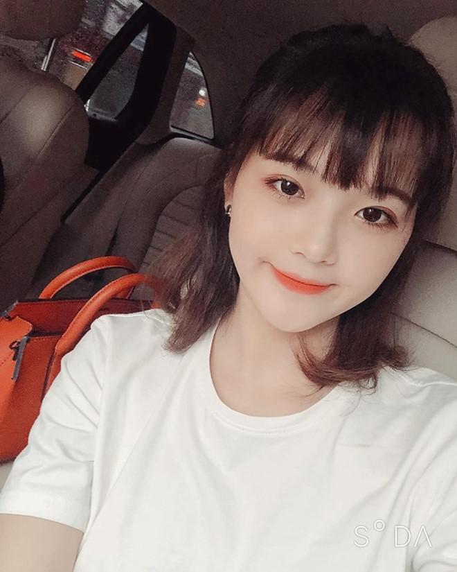 Hot girl dân tộc, người đẹp bánh tráng và các cô gái bất ngờ nổi tiếng-3