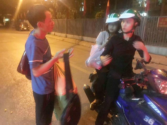 Vụ nam sinh 18 tuổi chạy Grab bị sát hại: Thấy S. nhắn chở khách đi Cổ Nhuế em còn bảo dạo này nhiều cướp lắm, vậy mà…-1