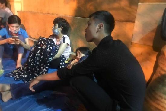 Vụ nam sinh 18 tuổi chạy Grab bị sát hại: 'Thấy S. nhắn chở khách đi Cổ Nhuế em còn bảo dạo này nhiều cướp lắm, vậy mà…'