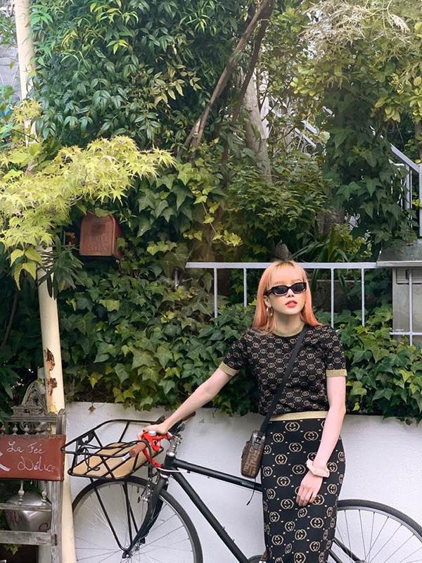 Thiều Bảo Trâm trổ tài thiết kế, tự tay cắt váy áo gần 50 triệu-2