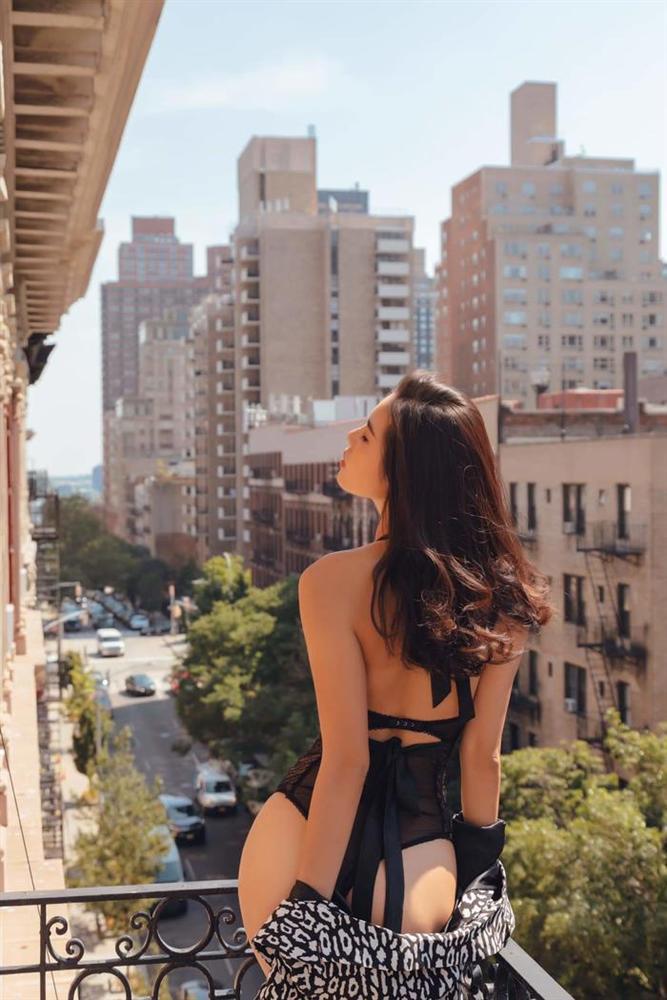 Minh Tú khoe body hoàn hảo với nội y, viết caption lầy lội nhưng bị nhận xét thiếu tinh tế-1