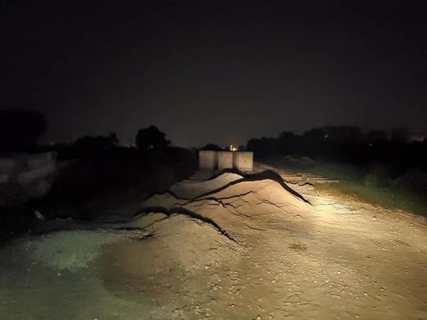 Vụ nam sinh chạy Grab bị sát hại ở Hà Nội: Hành trình tìm kiếm nạn nhân từ tin nhắn gửi về và chiếc dép ở hiện trường-3