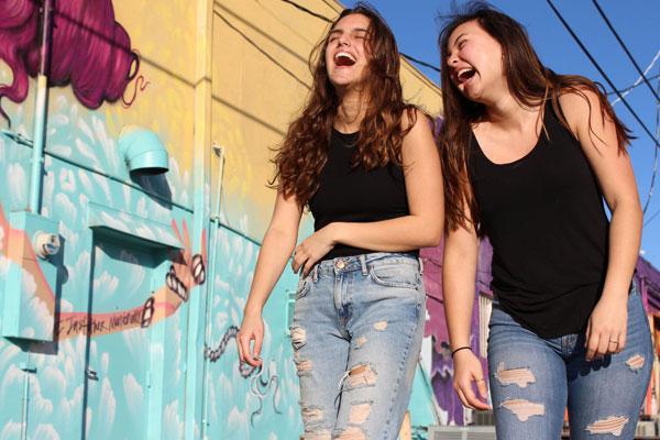 Điểm danh các cặp đôi cứ gặp nhau là có thể tám chuyện không ngừng-1