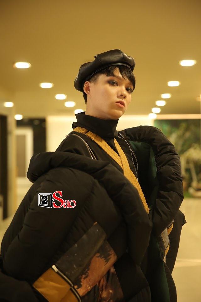 Nắng nóng 40 độ C, thánh chửi Mèo Thoại mặc áo bông chặt chém dàn thí sinh thảm họa Vietnams Next Top Model-1