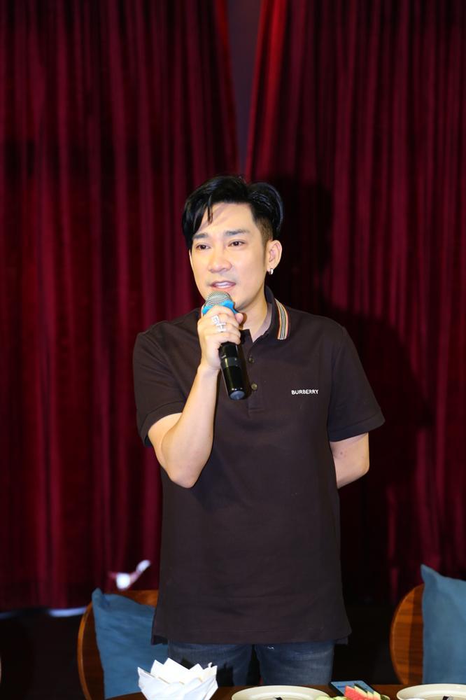 Quang Hà tổ chức liveshow bù đắp khán giả dù thiệt hại 30 tỷ đồng, Hoài Linh quá phục tinh thần thép của đàn em-2