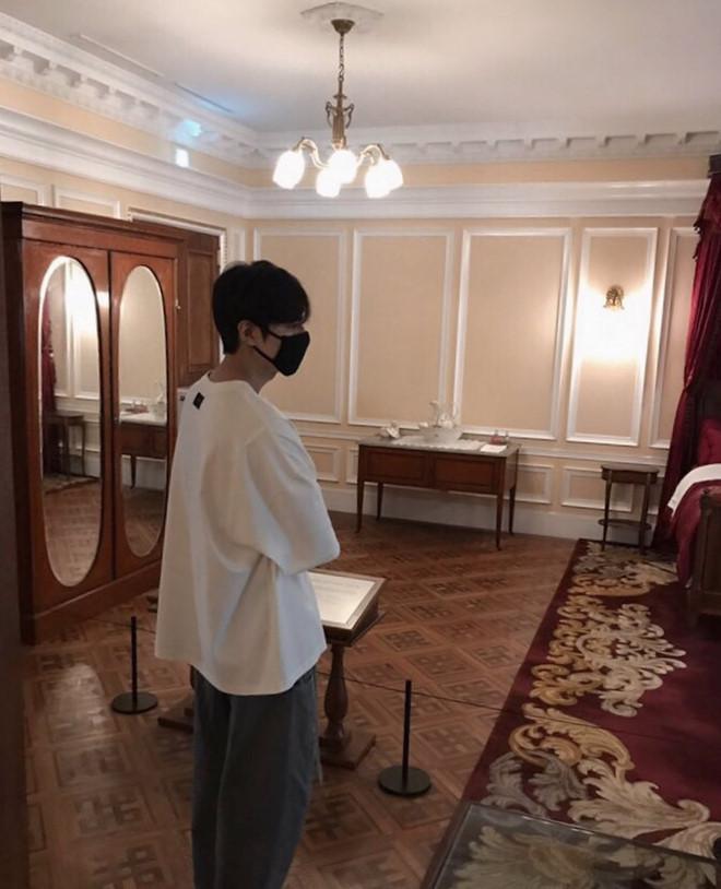 Sau khi xuất ngũ, Lee Min Ho chuộng mặc đồ rộng, bị chê luộm thuộm-5