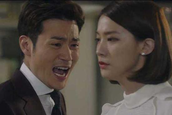 Lỡ tay tát bạn gái 1 cái trời giáng, tôi quỳ gối xin tha vì em dám làm điều này