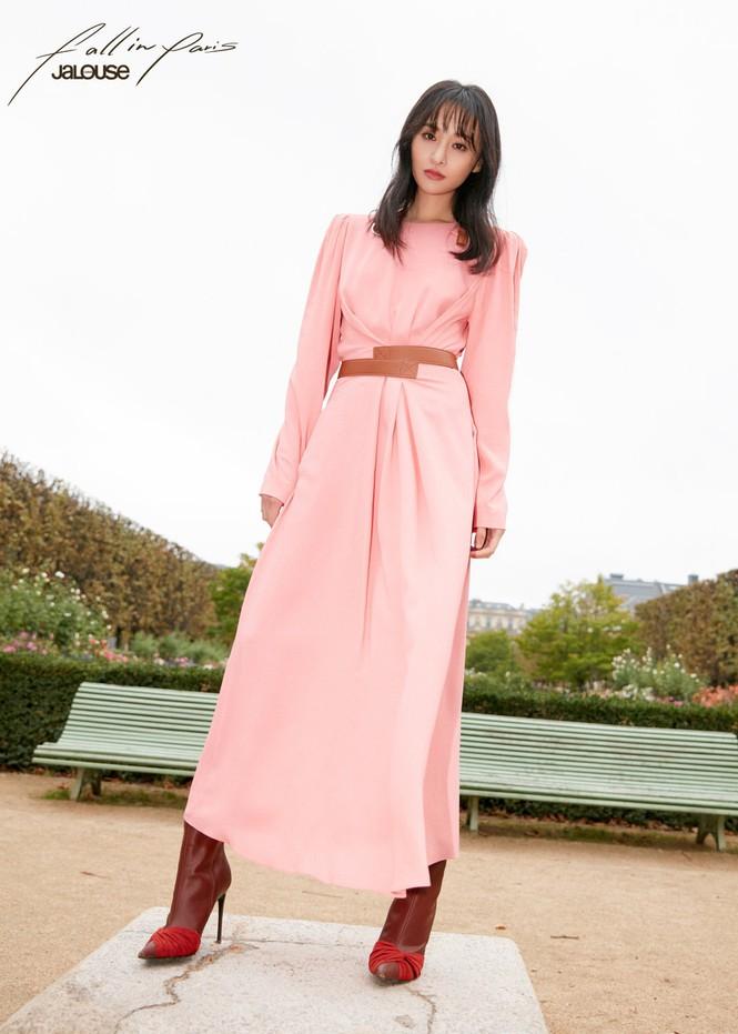 Hốt hoảng với gương mặt như xác sống của Trịnh Sảng tại Paris Fashion Week-4