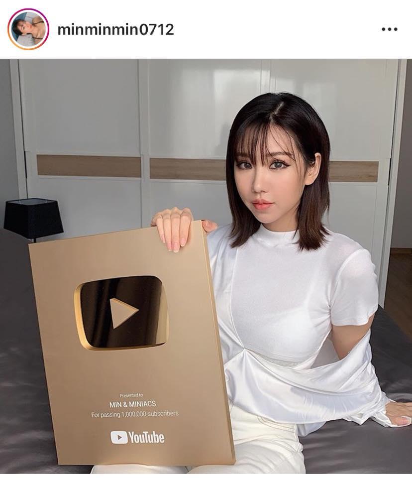 Min khoe nút Vàng Youtube nhưng người nhìn chỉ chú ý đến gương mặt cứng đơ như tượng sáp của cô ấy mà thôi!-2