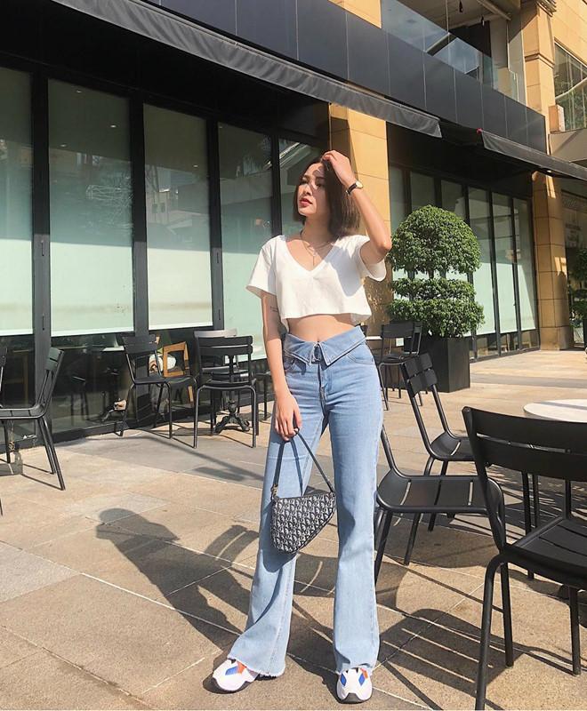 Bí quyết phối đồ với quần jeans đẹp như Hà Tăng và dàn mỹ nhân Việt-5