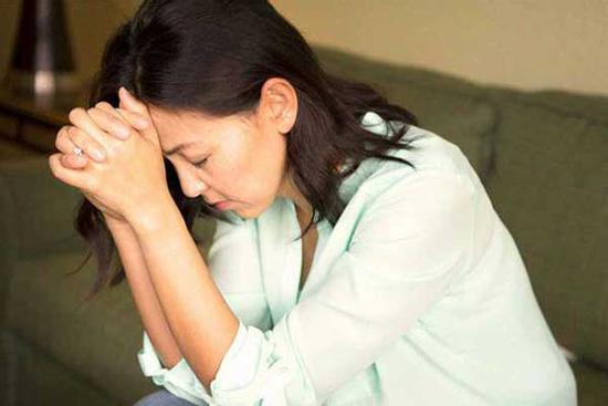 Gia đình có chiến tích kinh khủng về hôn nhân, tôi 'mắc kẹt' không thoát khỏi số phận