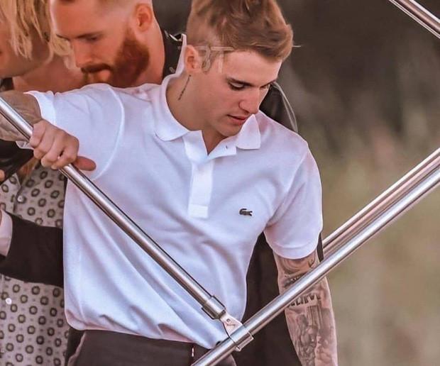 Justin Bieber lấy lại vẻ ngoài phong độ trong ngày cưới-1