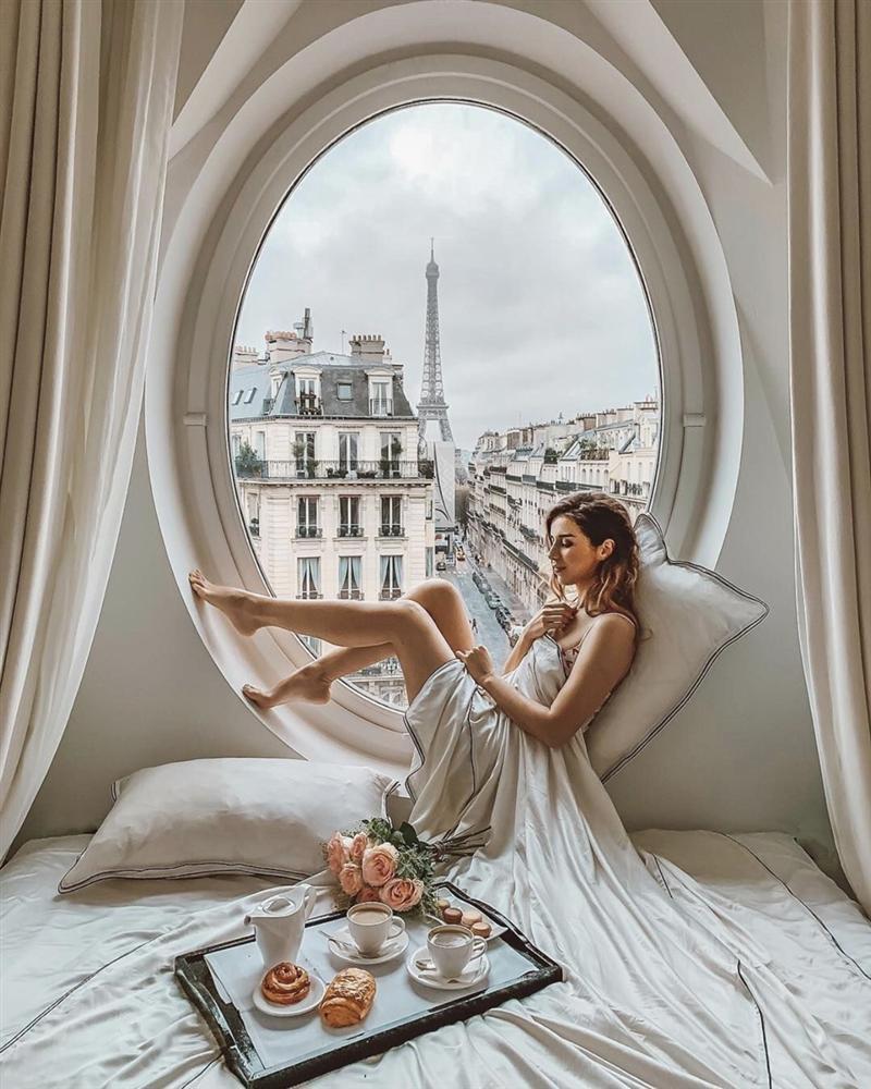 Khách sạn có ô cửa sang chảnh, nhìn thẳng tháp Eiffel-4