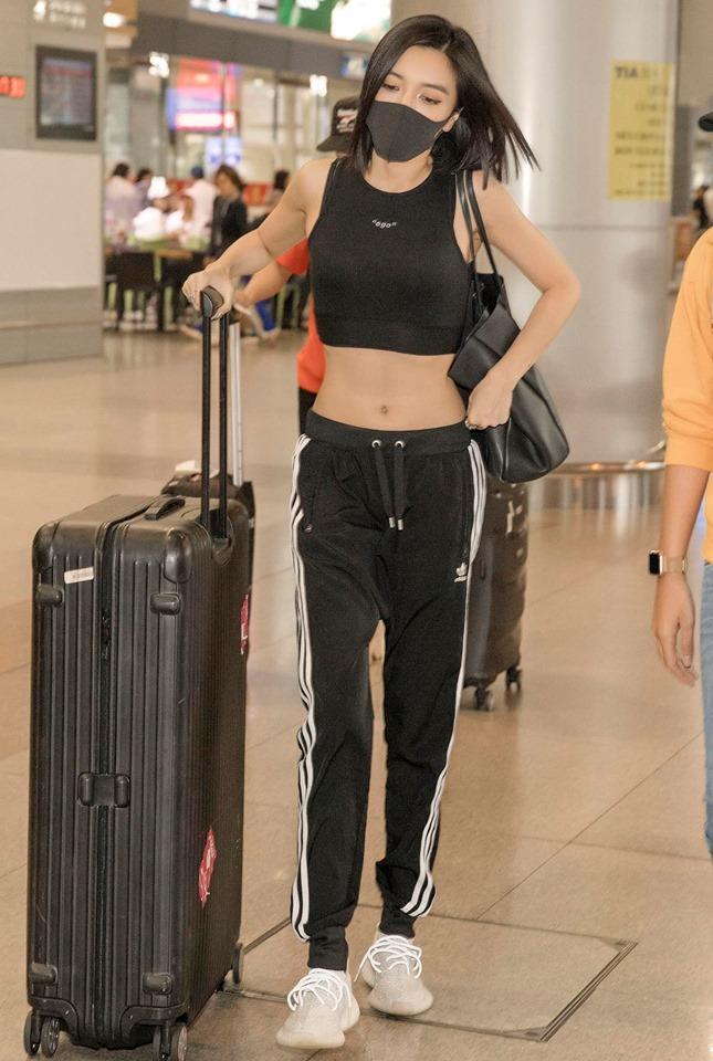 Đẹp như Bích Phương mà khi mặc sporty cũng quá trời fan bình luận đau thương-1