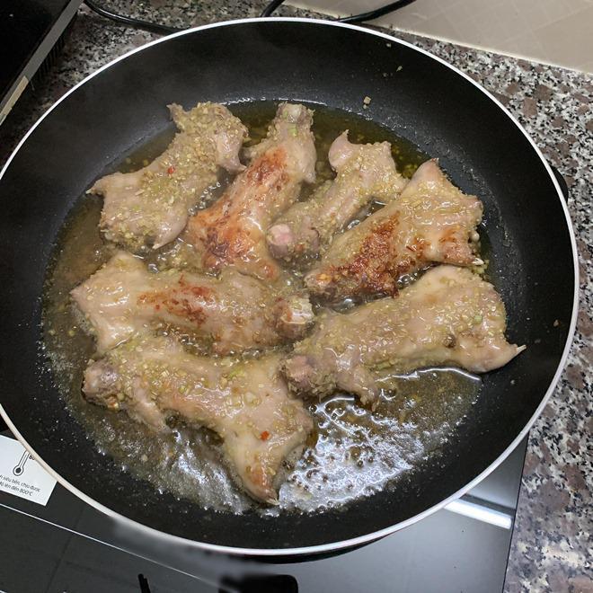 Thúy Vi khoe món thịt chuột siêu ngon do tự tay chế biến làm dân tình khiếp sợ-4