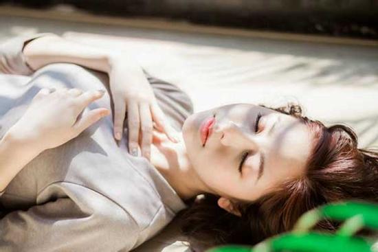 Muốn chồng mê vợ cả đời không thèm ngoại tình, phụ nữ phải nhớ 4 tuyệt chiêu này