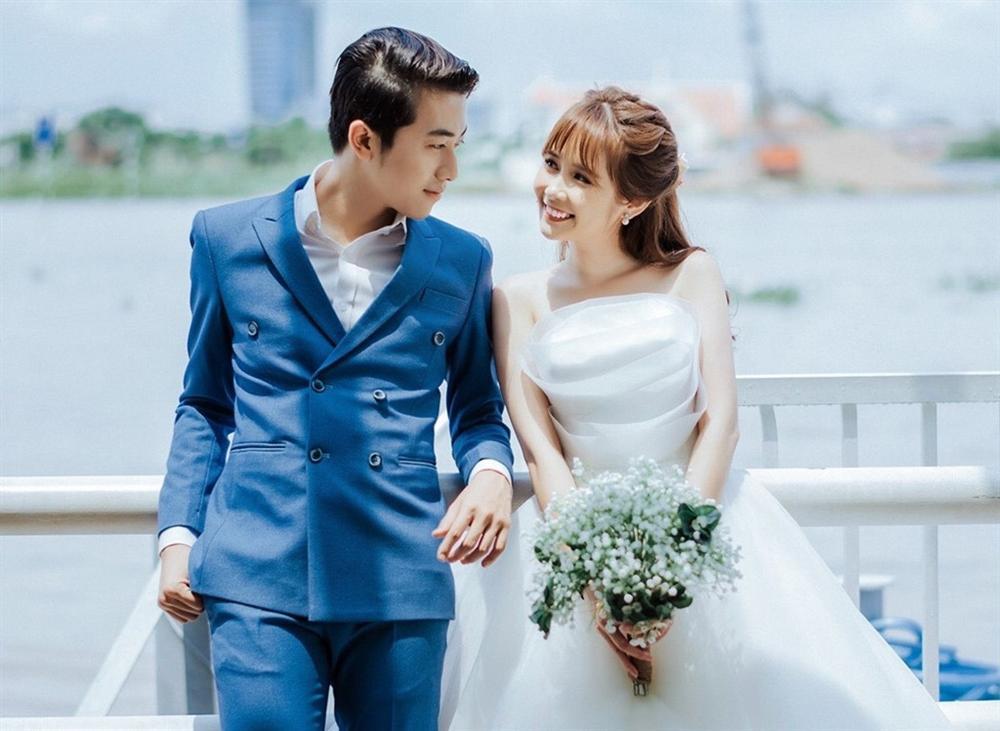 Châu Bùi 22 tuổi mua chung cư cao cấp, Cris Phan xây nhà ở tuổi 26-8