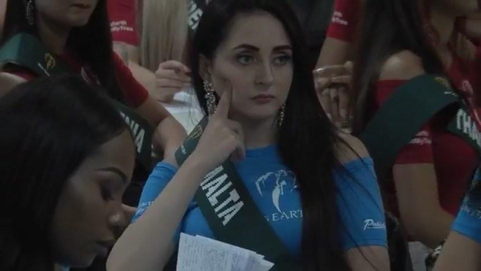 Thí sinh Hoa hậu Trái Đất 2019 đờ đẫn, đại diện Việt Nam cũng ngáp ngắn ngáp dài khi phải nghe thuyết trình liên miên-7