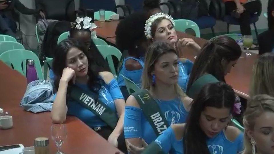 Thí sinh Hoa hậu Trái Đất 2019 đờ đẫn, đại diện Việt Nam cũng ngáp ngắn ngáp dài khi phải nghe thuyết trình liên miên-3
