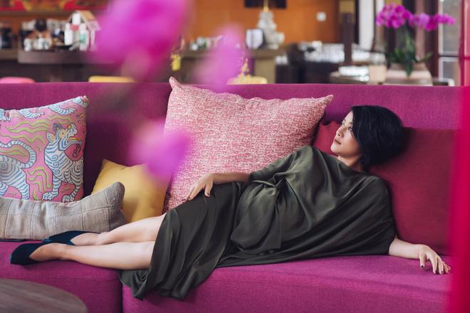 Sau 4 tháng kết hôn với người đàn ông quyền lực VTV, ngoại hình MC Phí Linh thay đổi chóng mặt-12