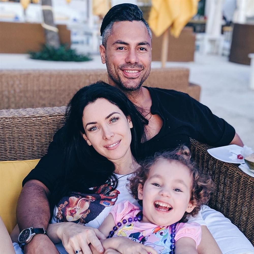 Bản tin Hoa hậu Hoàn vũ 2/10: Nhan sắc Hoàng Thùy có xứng với vương miện DIC 7 tỷ?-3