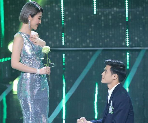 Dàn người đẹp bị ném đá khi tham gia game show hẹn hò-8