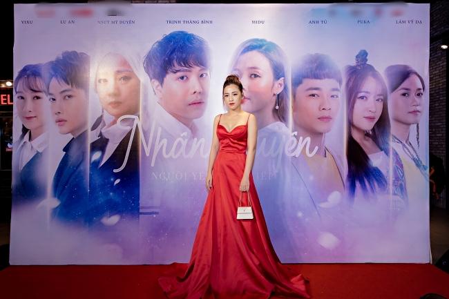 Trịnh Thăng Bình bối rối khi bị bắt cầu hôn Midu tại sự kiện-8