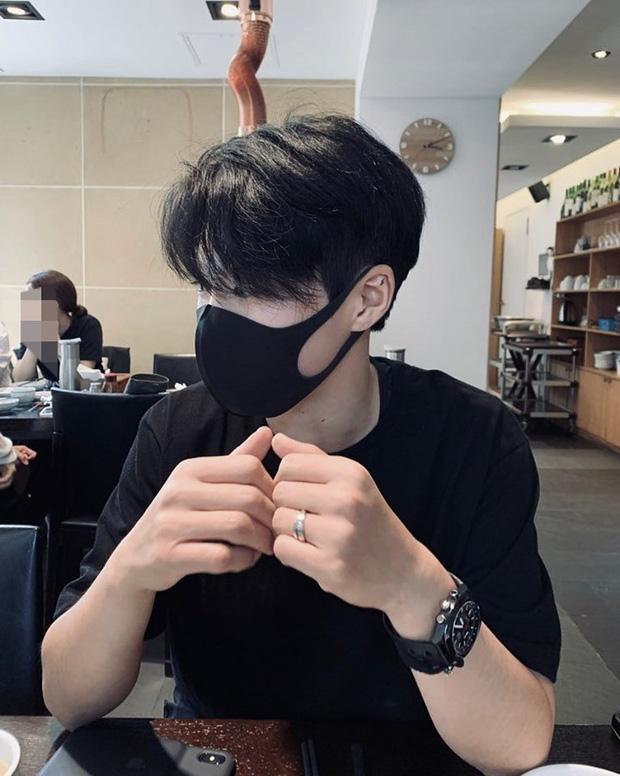 Chàng trai hớp hồn người nhìn bằng ngoại hình chuẩn nam thần nhưng khi biết giới tính thật ai cũng ngỡ ngàng-5