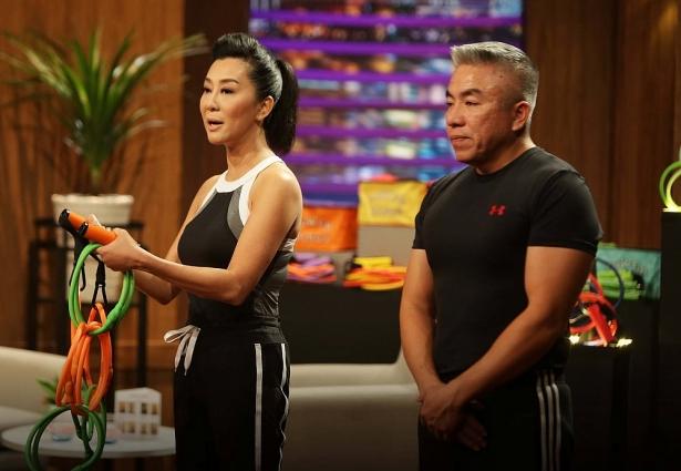 Cùng đến Shark Tank gọi vốn: MC Kỳ Duyên ra về tiền đầy ví - Phi Thanh Vân tay trắng còn bị cười-3