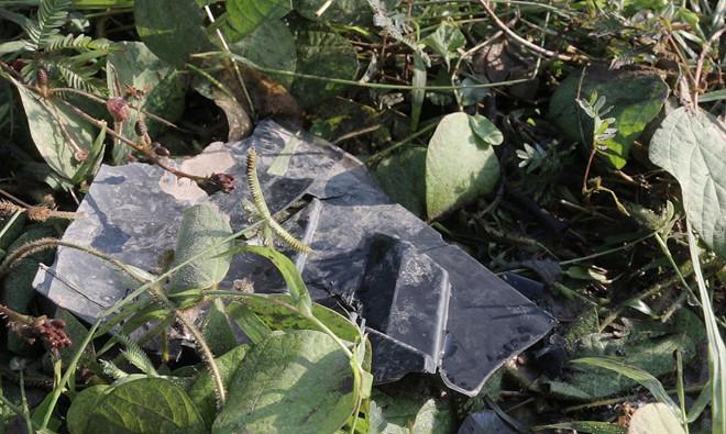 Tiếng nẹt pô lớn trong đêm chiếc Mercedes lao xuống rạch-2