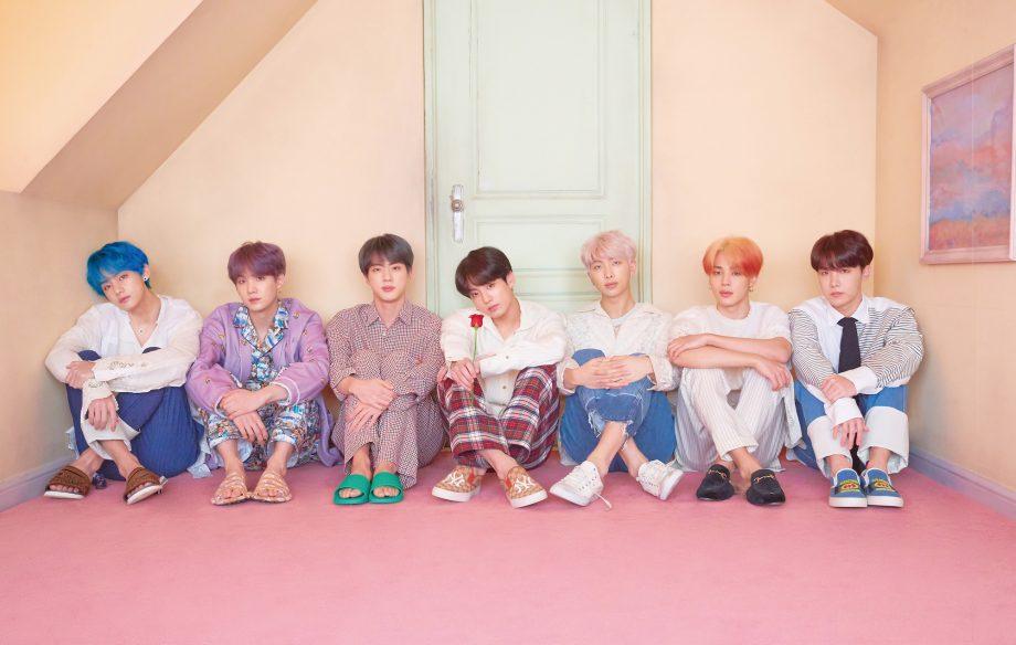"Boy With Luv" của BTS trở thành bài hát Kpop được stream nhiều nhất mọi thời đại trên trang âm nhạc Spotify với 285 triệu lượt nghe.