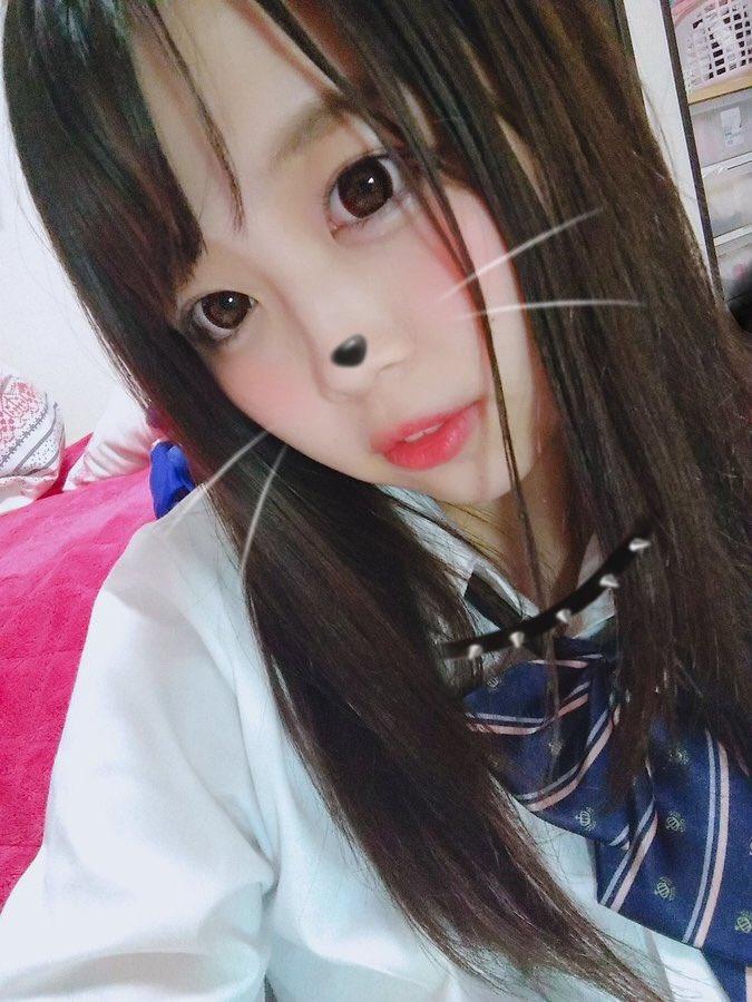 Vừa nghèo vừa xấu, anh chàng nặng 120kg lại quen toàn bạn gái xinh đẹp làm xôn xao dân mạng-3