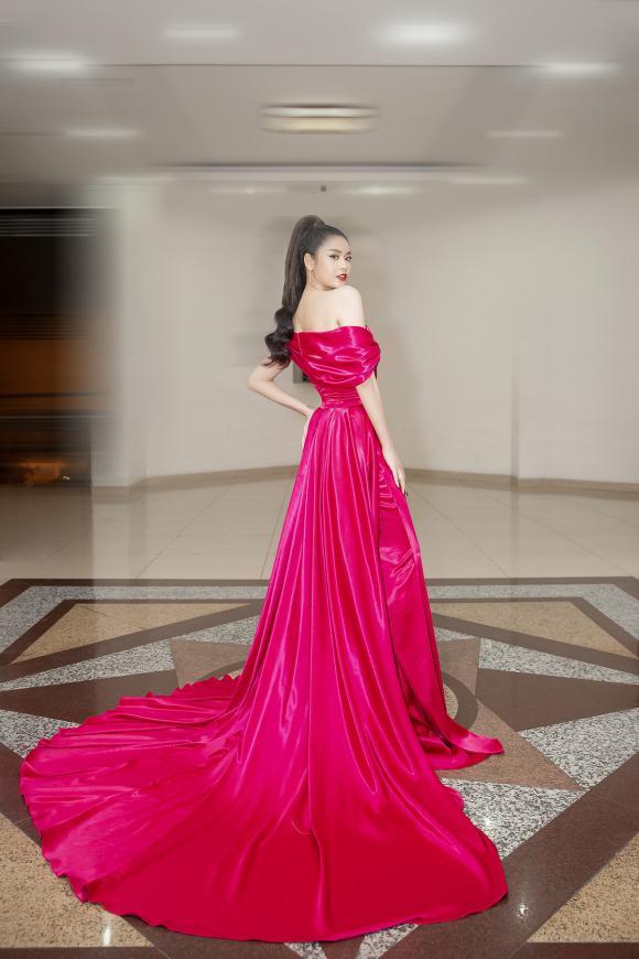 THỜI TRANG THẢM ĐỎ: Diện set đồ basic nhưng Sam vẫn tạo nét lấn át dàn Hoa hậu nhờ món phụ kiện siêu độc-4