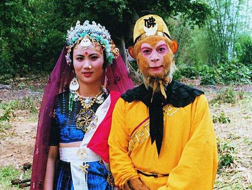 Dù đã 60 tuổi nhưng Tôn Ngộ Không Lục Tiểu Linh Đồng vẫn công khai nịnh vợ trên mạng xã hội-2