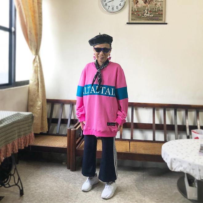 Cụ bà 91 tuổi mặc đồ chất như giới trẻ, có 100.000 fan trên mạng-7