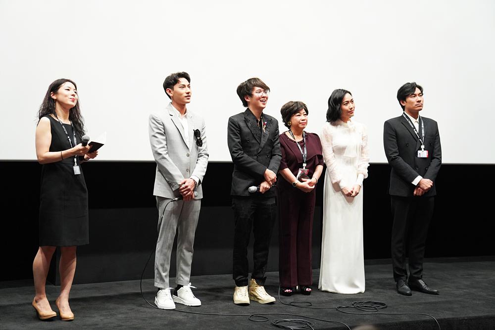 Isaac, Kiều Minh Tuấn và Diệu Nhi hát tiếng Hàn cực ngọt tại LHP Busan 2019-4
