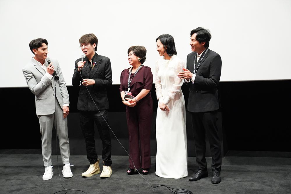 Isaac, Kiều Minh Tuấn và Diệu Nhi hát tiếng Hàn cực ngọt tại LHP Busan 2019-6