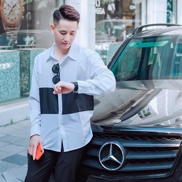 9X mặc đồ cảnh vệ bất ngờ được chú ý trên mạng-5