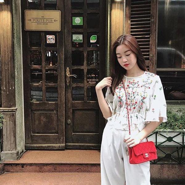 Sau H’Hen Niê bán dây chuyền vàng, Đỗ Mỹ Linh cũng bán đồng hồ nửa tỉ để làm từ thiện-2