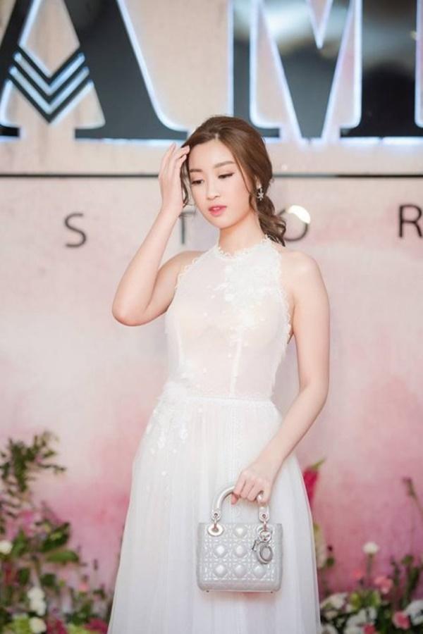 Sau H’Hen Niê bán dây chuyền vàng, Đỗ Mỹ Linh cũng bán đồng hồ nửa tỉ để làm từ thiện-4