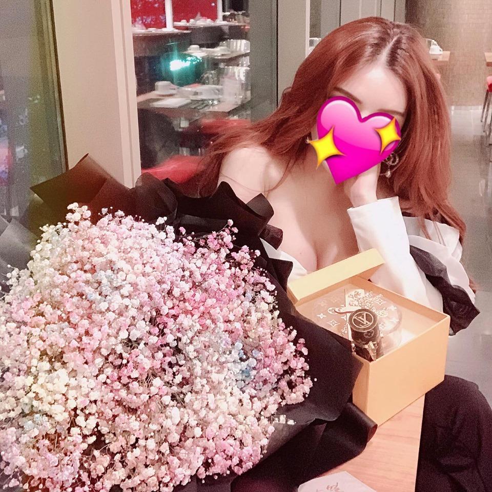 Vũ Hoàng Việt cưới hot girl nóng bỏng sau chia tay nữ tỷ phú U60 hơn 32 tuổi?-3