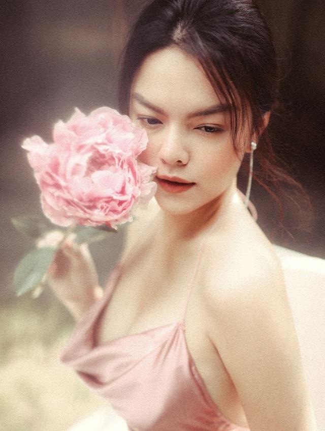 Vì chiều Phạm Quỳnh Anh, Bảo Hân dù chán ngấy nhạc phim Về Nhà Đi Con vẫn nhiệt tình cất giọng-3