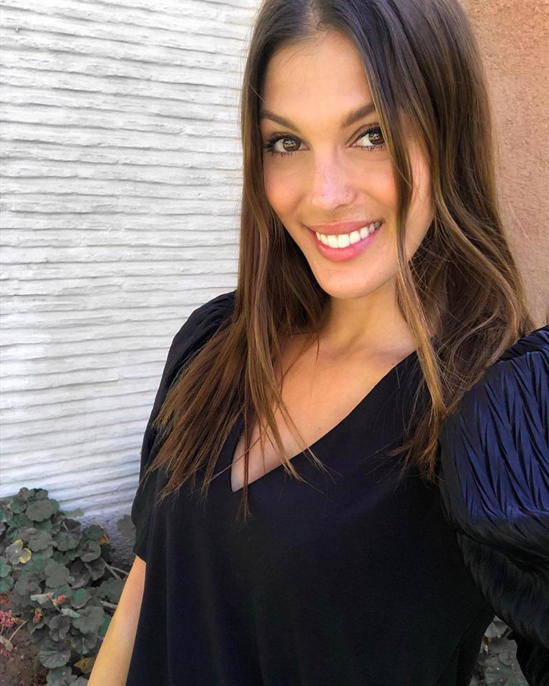 Bản tin Hoa hậu Hoàn vũ 5/10: Miss nông thôn HHen Niê sáng rực giữa dàn mỹ nữ váy vóc lồng lộn-5