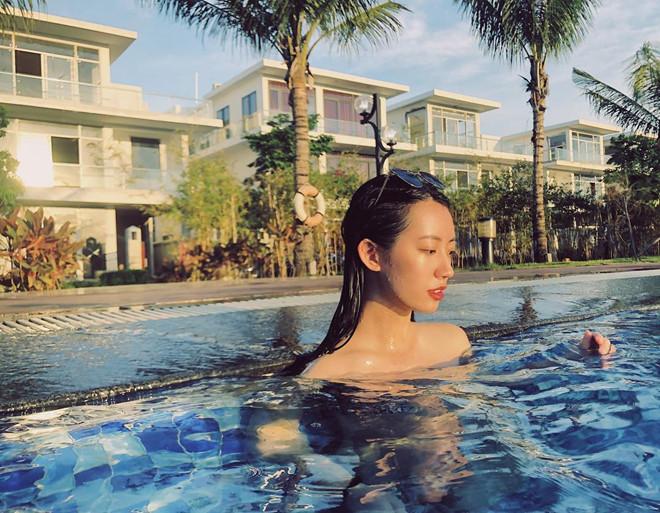 Nhan sắc nóng bỏng của bạn gái Rocker Nguyễn-4