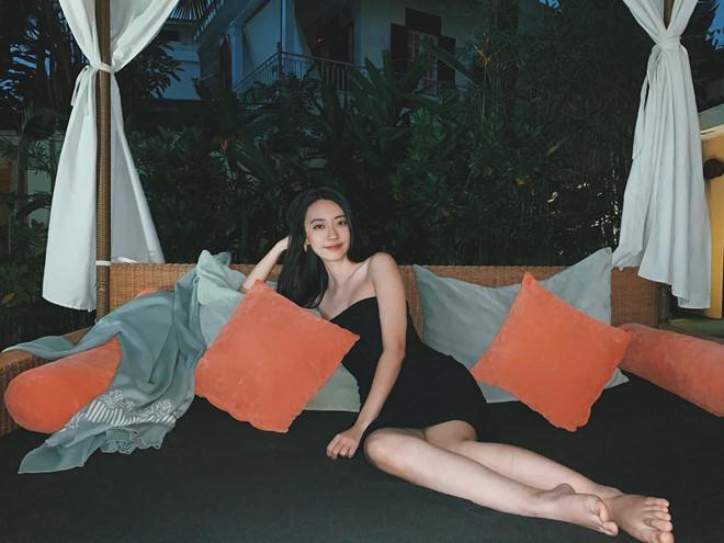 Nhan sắc nóng bỏng của bạn gái Rocker Nguyễn-8