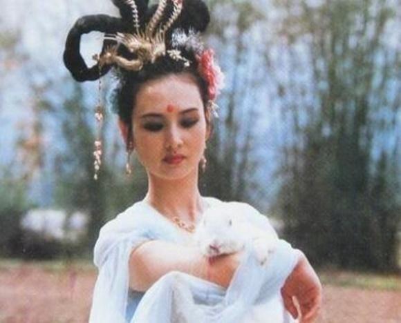 Ngỡ ngàng với 4 tỷ phú liên quan tới dàn sao phim Tây Du Ký 1986-2