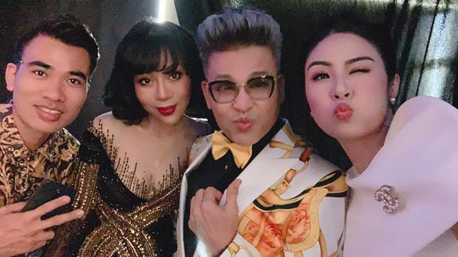 MC Thanh Bạch vui vẻ giữa thời điểm bị Xuân Hương chỉ trích-1