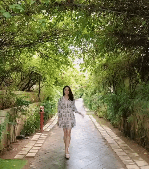 Thi thoảng mới tái xuất màn ảnh, vóc dáng mẹ hai con Hồng Diễm vẫn luôn đẹp đỉnh-7