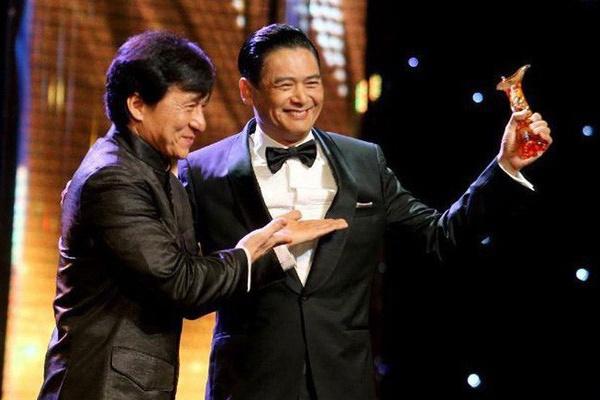 Đạo diễn khóc vì Thành Long suýt chết đuối khi đóng phim-3